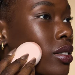 Halo Glow Angled Silicone Face Sponge