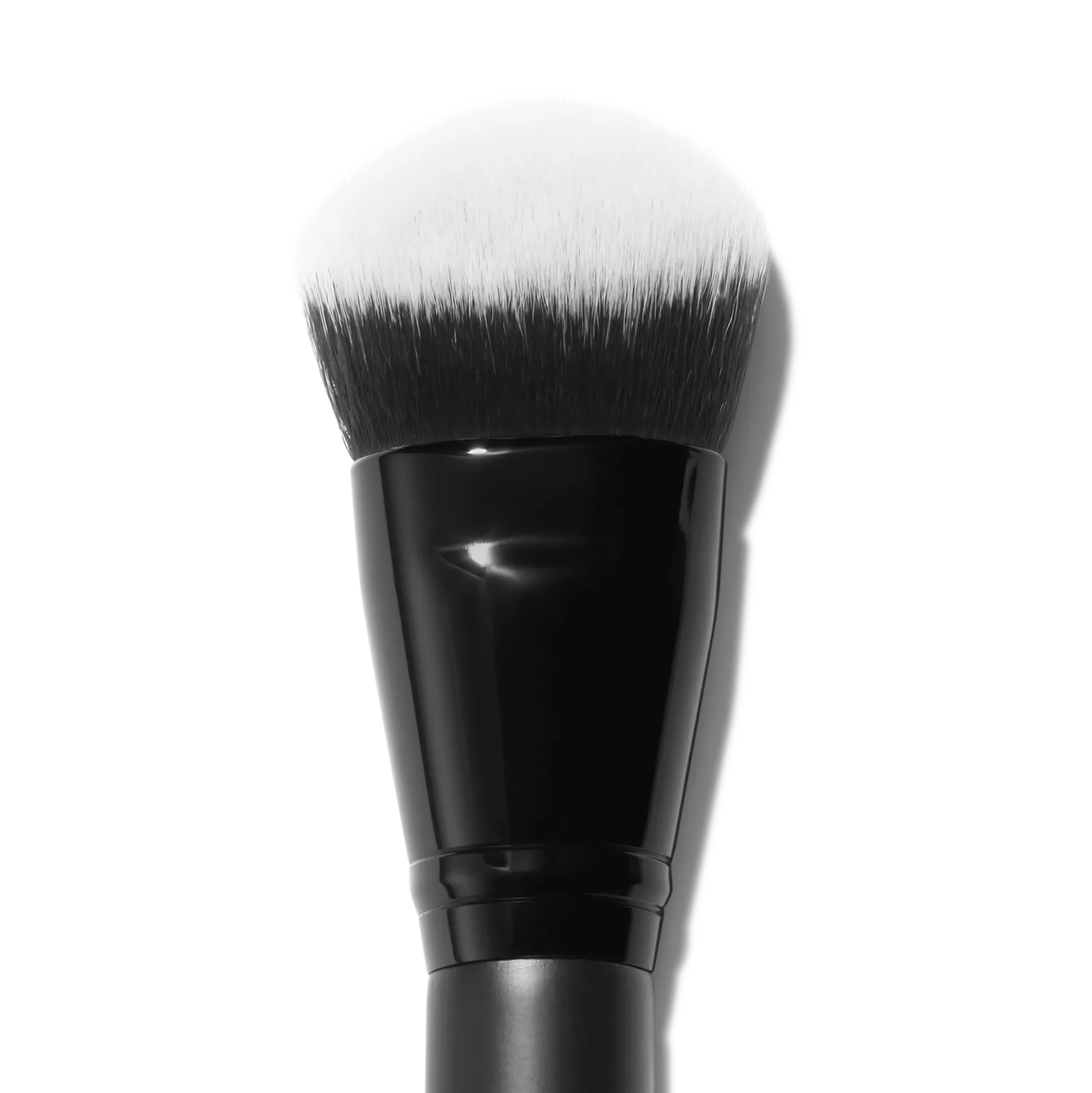 Smooth Swipe Foundation Brush