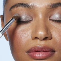 Wide Tapered Eyeshadow Brush